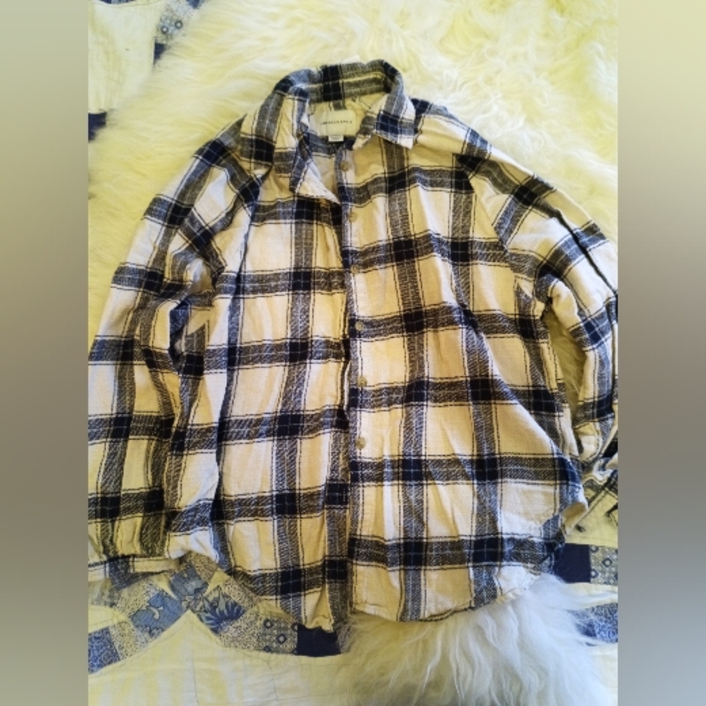 American Eagle Women's XS 100% Cotton Flannel Button Down